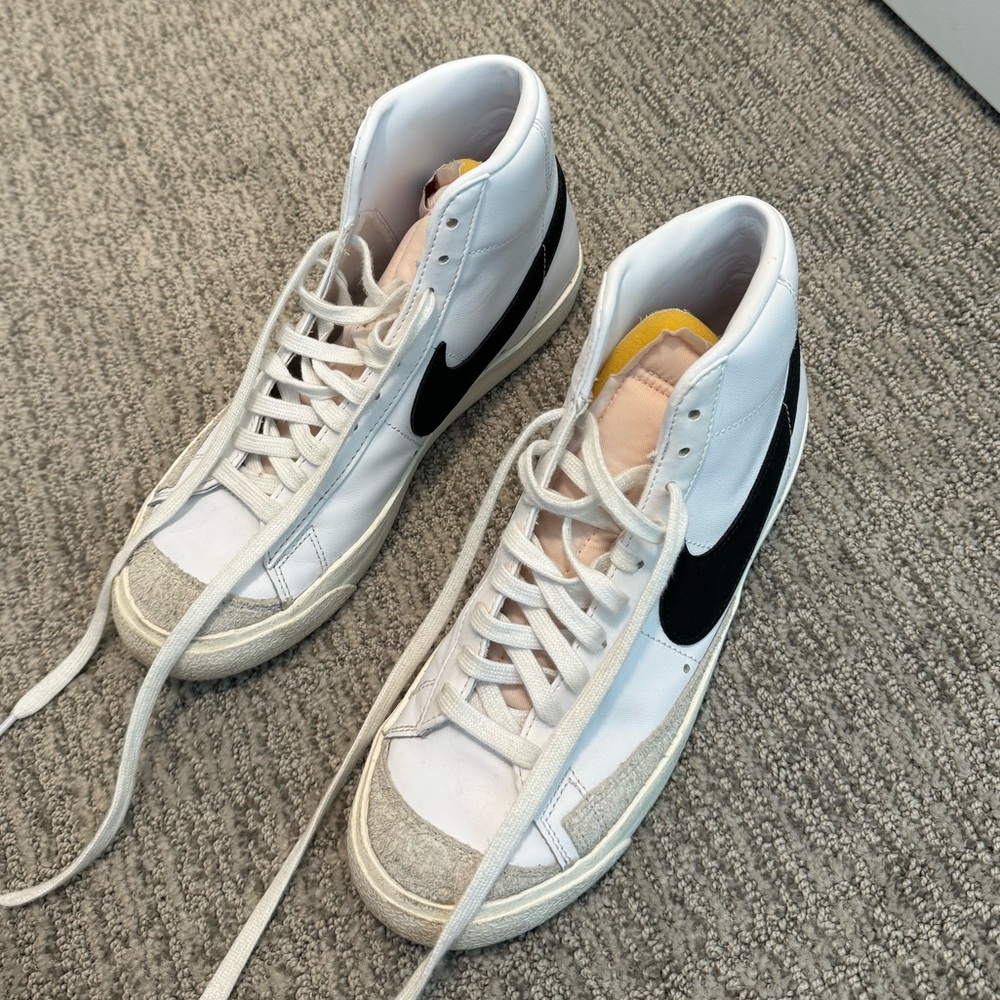 Nike Men’s Blazers mid